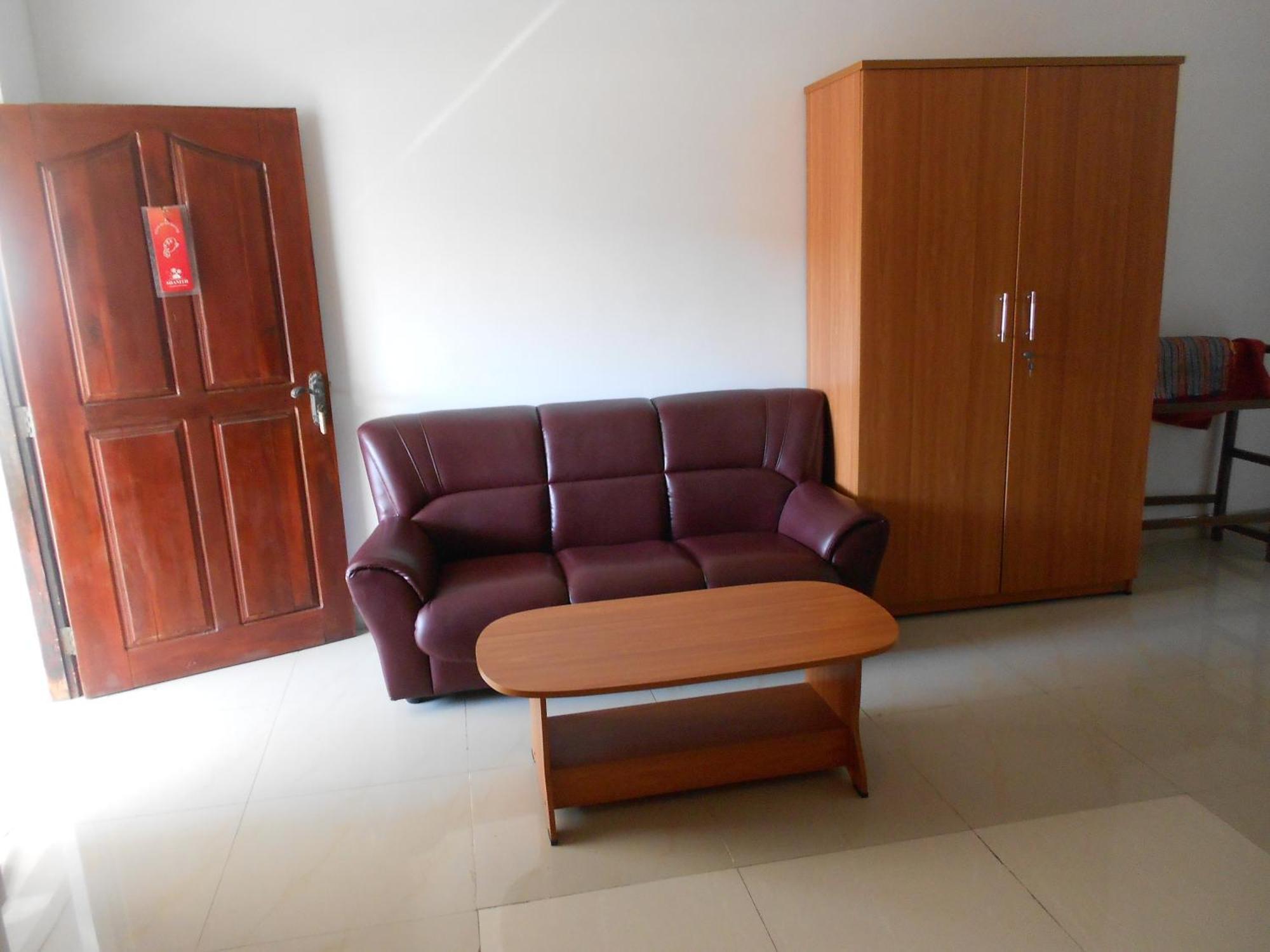 Shanith Guesthouse Negombo Esterno foto