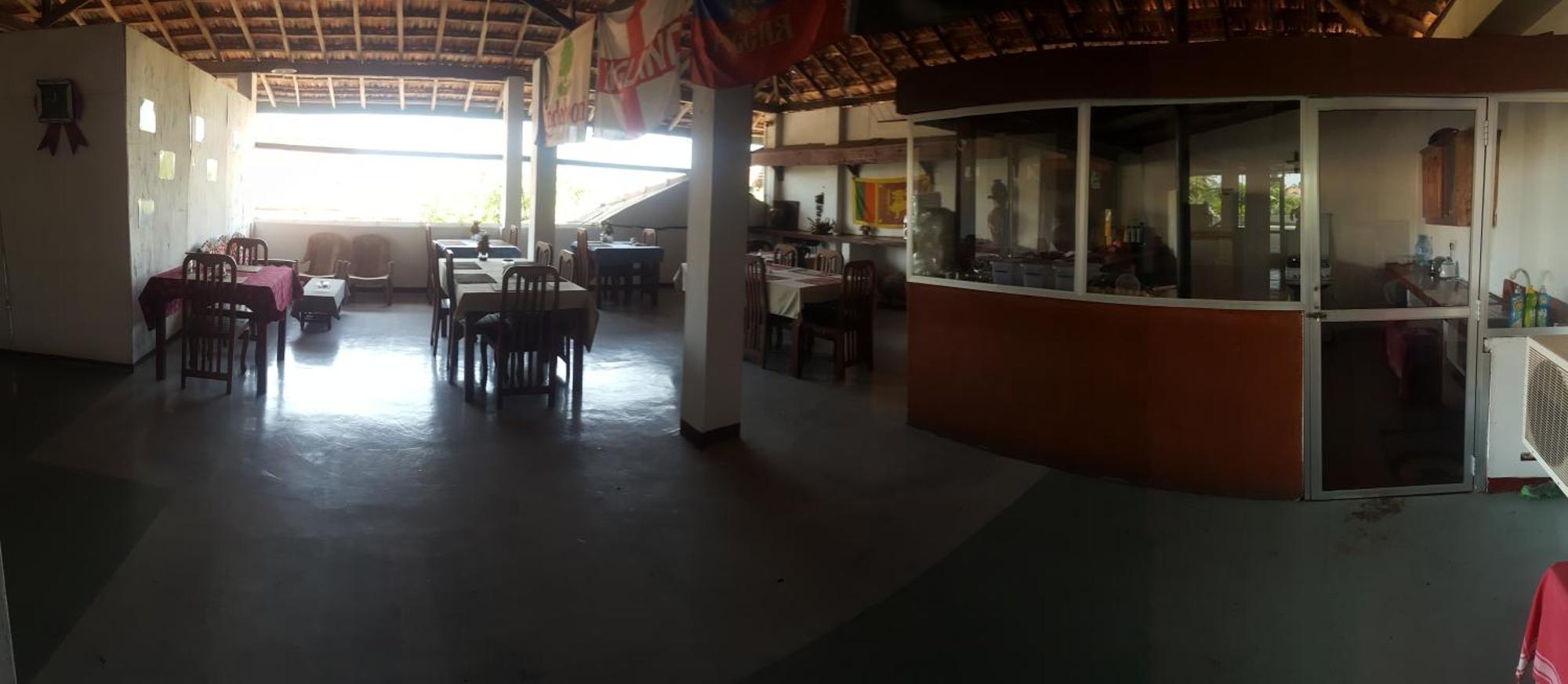 Shanith Guesthouse Negombo Esterno foto