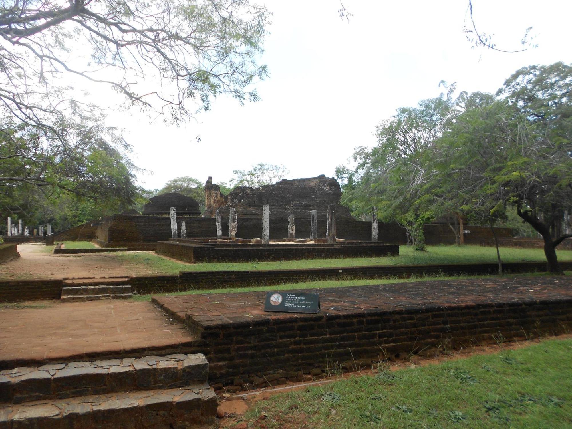 Shanith Guesthouse Negombo Esterno foto