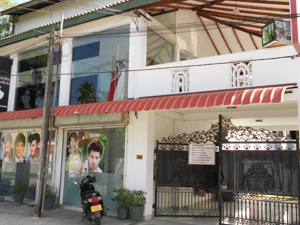 Shanith Guesthouse Negombo Esterno foto